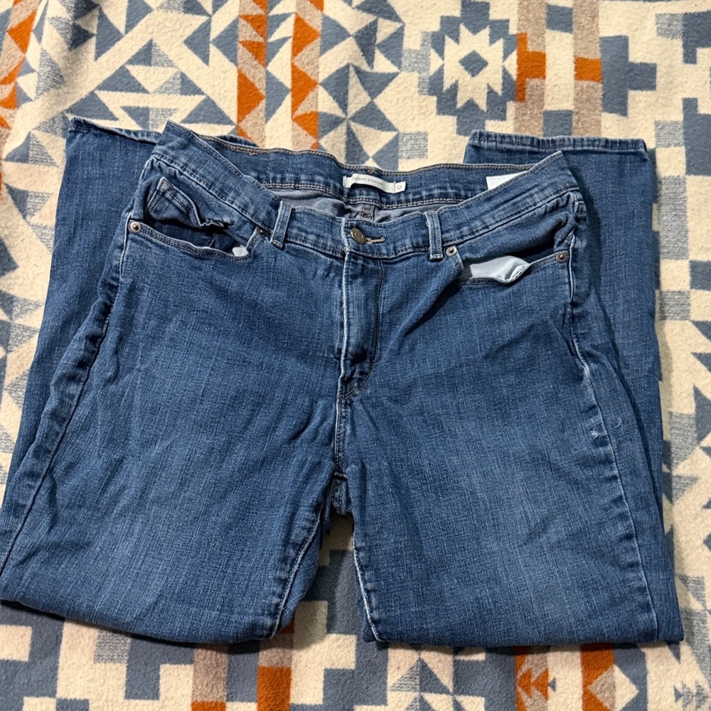 Levi's Women's Straight Leg Blue Jeans